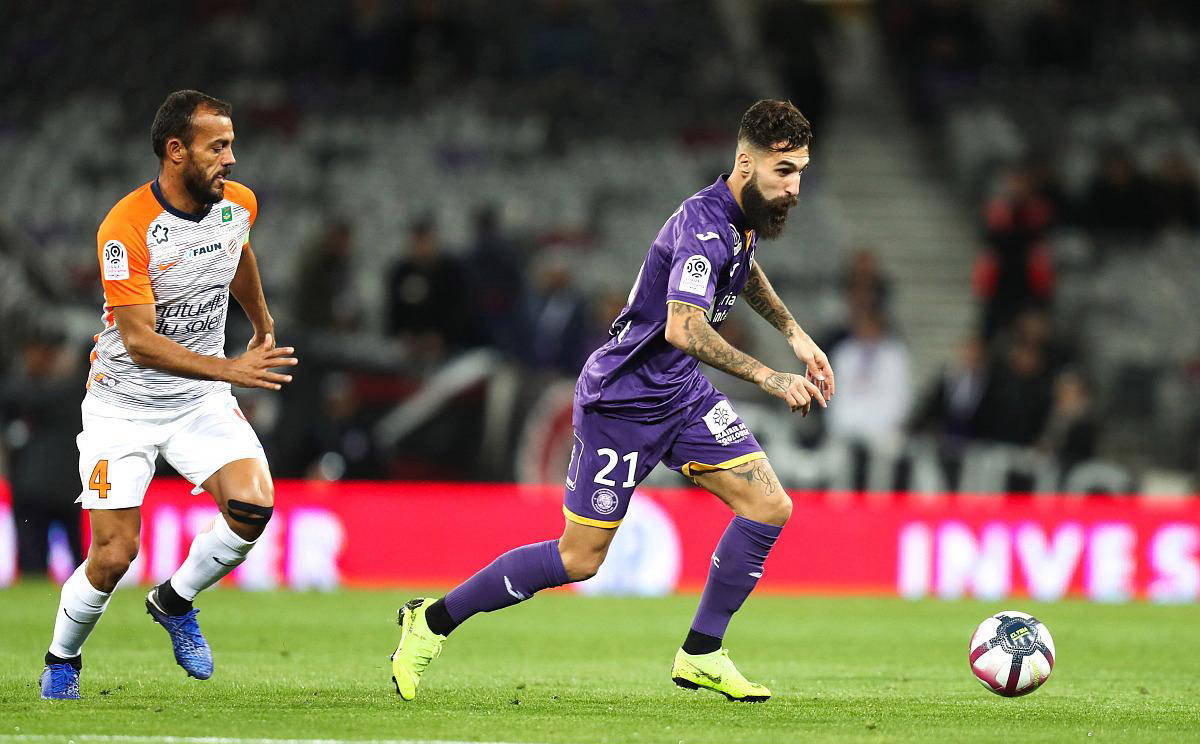 爱游戏入口-包含圣埃蒂安主场失利，排名下滑的词条