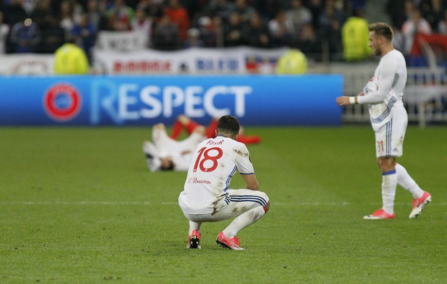 阿贾克斯惨败马德里竞技，遗憾出局