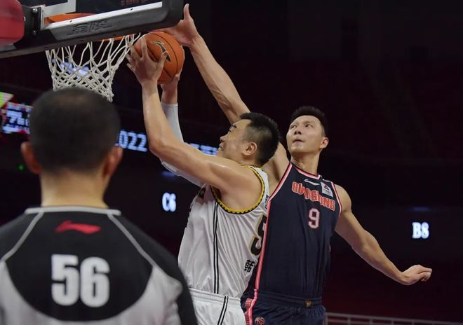 爱游戏app-广西男篮失误频频，战绩不佳的简单介绍