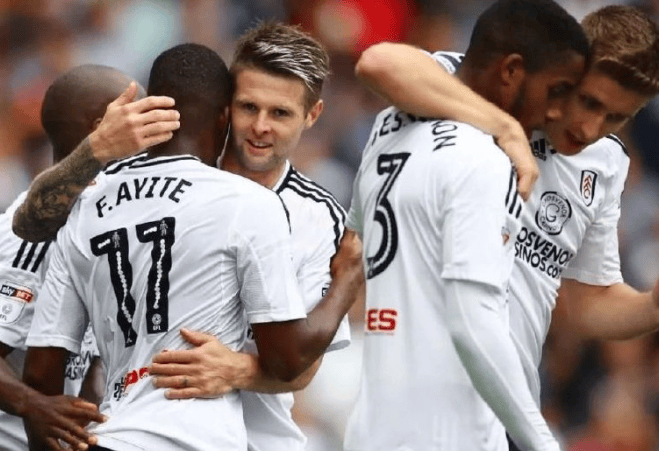 爱游戏中国官网-包含莱万特险胜对手，展现出色表现的词条