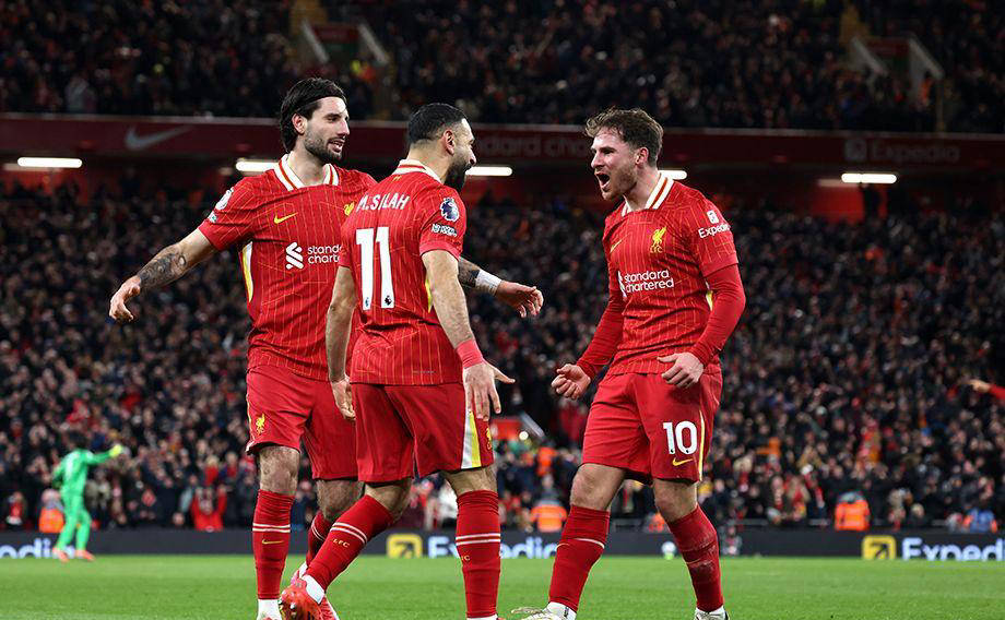 利物浦凭借进攻优势获胜,占据领先地位 利物浦凭借进攻优势获胜,占据领先地位