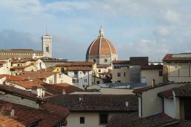 爱游戏亚洲官网-包含佛罗伦萨脱颖而出，摆脱降级威胁的词条